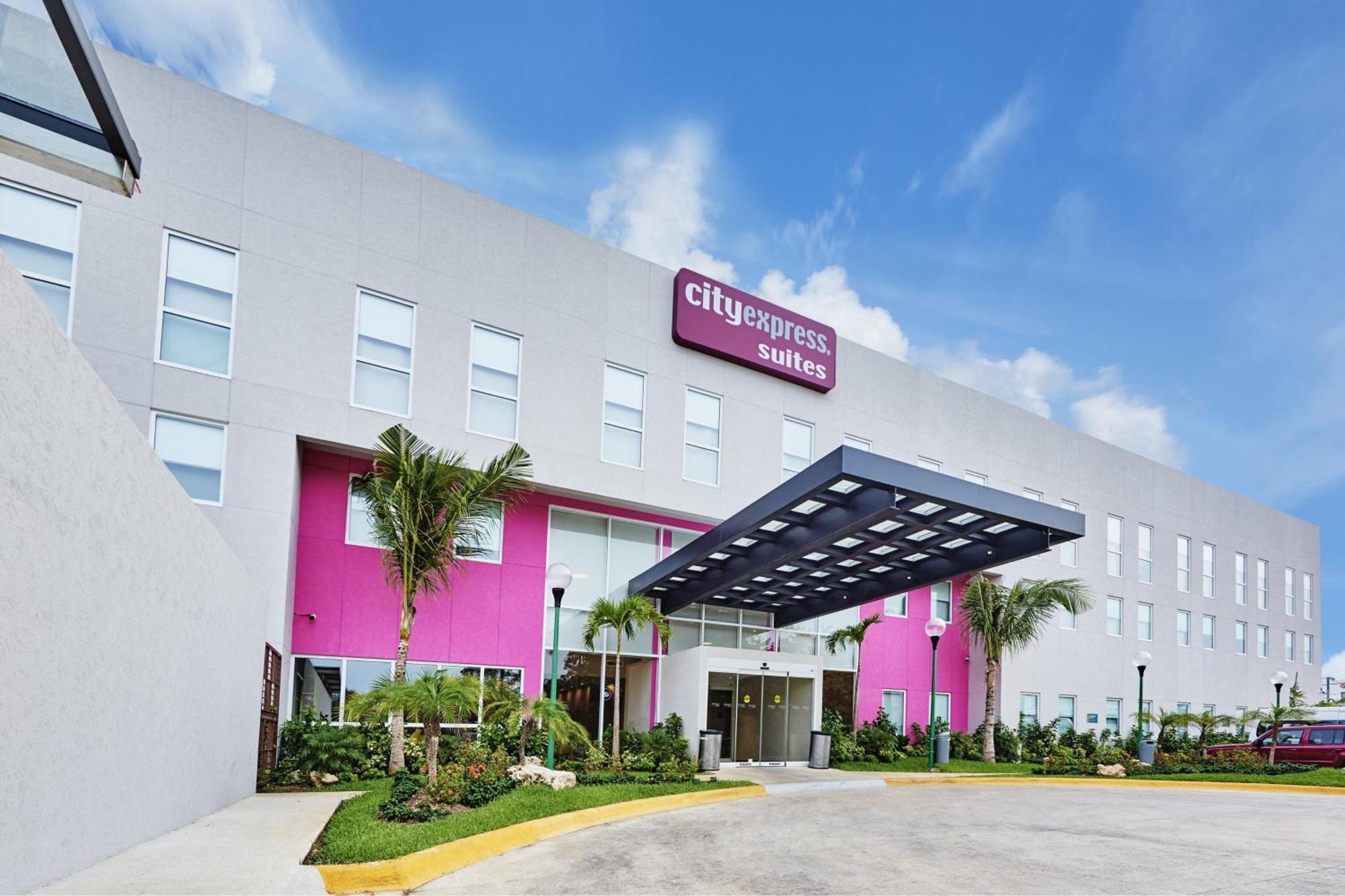 City Express Suites By Marriott Playa Del Carmen Exterior photo